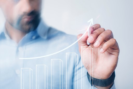 SaaS vs. Software tradicional: qual é a melhor opção para a sua empresa?