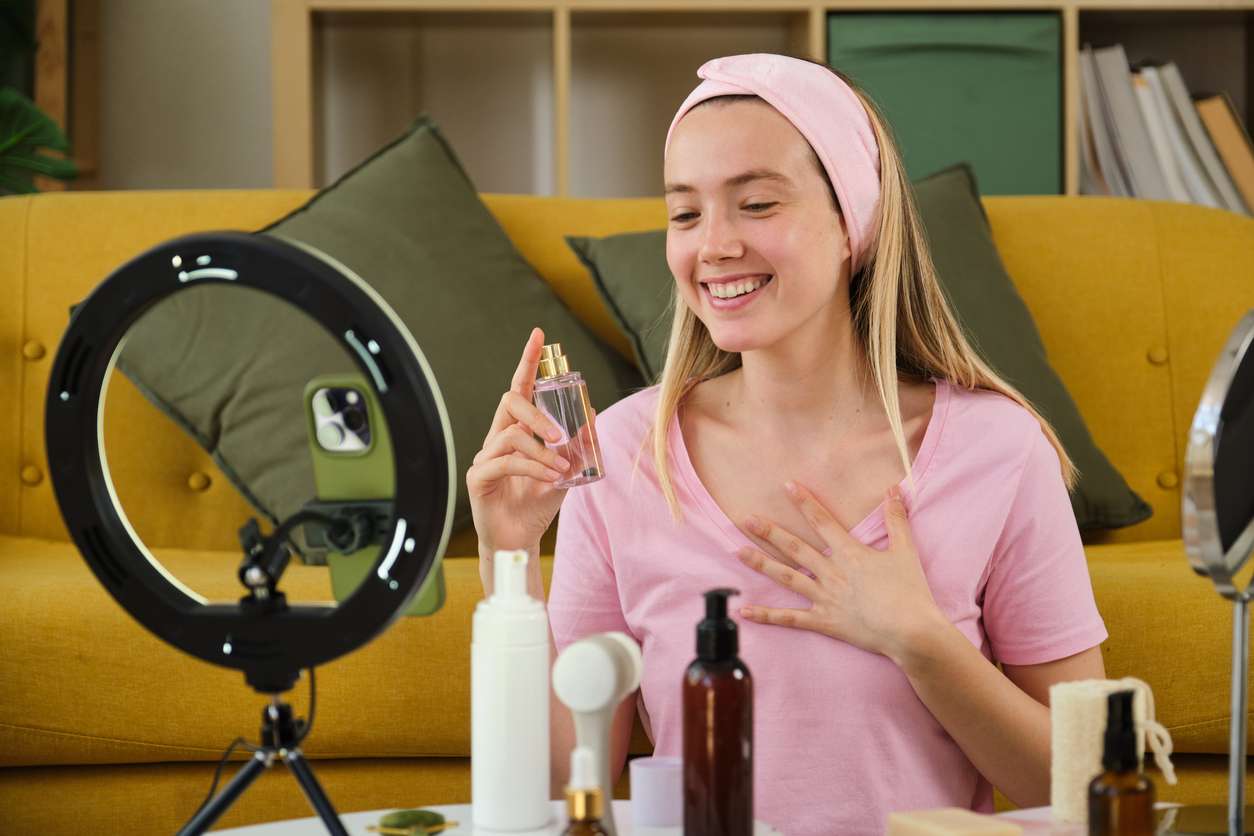 Perfumes virais: como TikTok e Instagram influenciam escolhas 