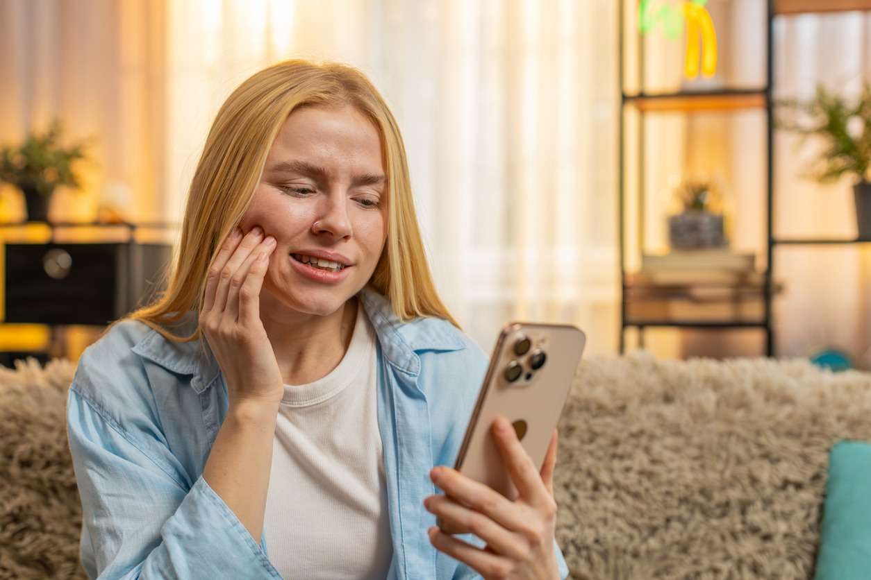 Saúde bucal: 8 em cada 10 pacientes contam com ajuda do Google para encontrar clínicas e dentistas, revela estudo
